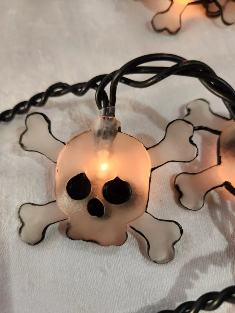 Halloween Skull Light String Set of 20 Skulls